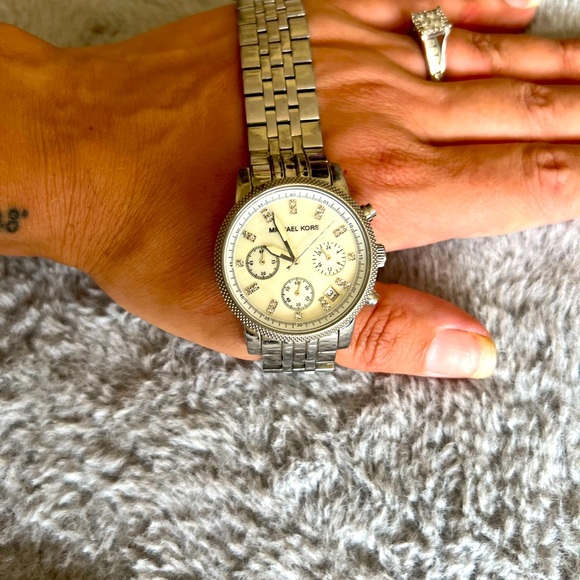 MK authentic watch in white gold - Picture 4 of 11